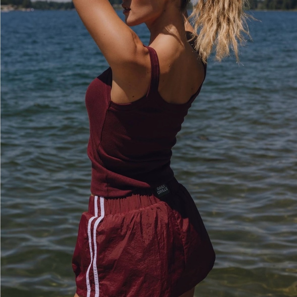 Daily Drills Super Bounce Shorts with Stripes - Bodega + White, M